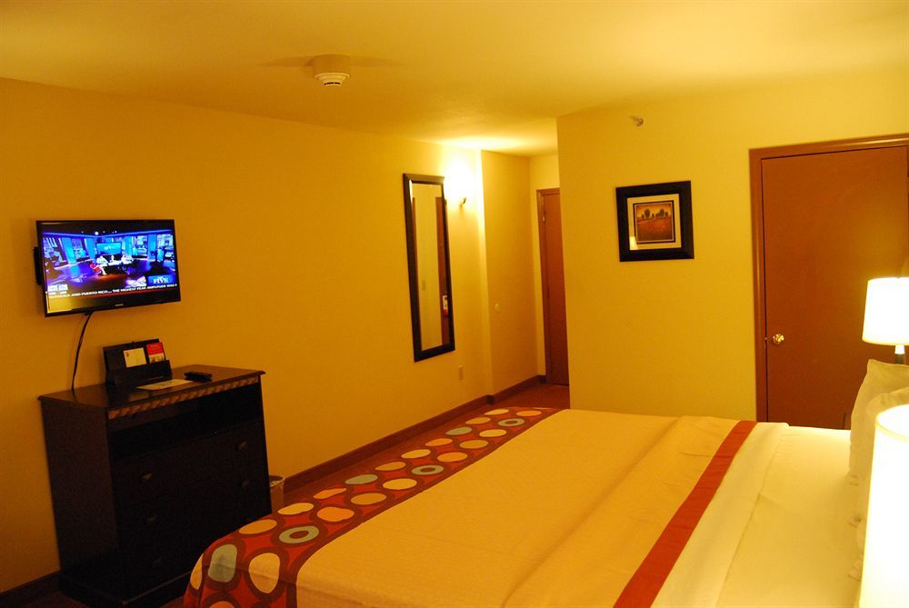 Super 8 By Wyndham Oklahoma City Exterior foto